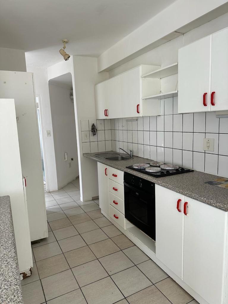 Coastwave Guest House Γουάλβις Μπέι Εξωτερικό φωτογραφία