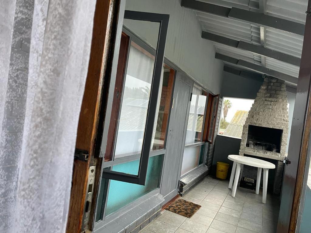 Coastwave Guest House Γουάλβις Μπέι Εξωτερικό φωτογραφία
