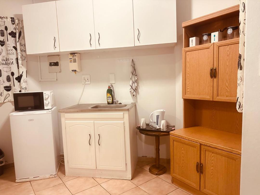 Coastwave Guest House Γουάλβις Μπέι Εξωτερικό φωτογραφία